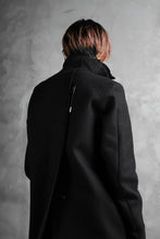 画像をギャラリービューアに読み込む, BORIS BIDJAN SABERI HIGH NECK MIDDLE COAT "COAT 1. MID-F0508M" (BLACK)