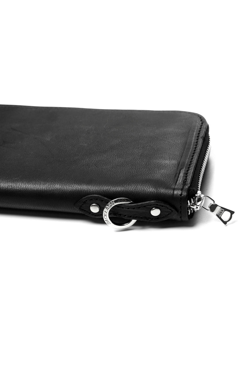 Load image into Gallery viewer, ISAMU KATAYAMA BACKLASH ROUND FASTNER WALLET / ITALY HORSE LEATHER (VACHETTA FINISHED / BLACK)
