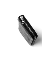 Load image into Gallery viewer, ISAMU KATAYAMA BACKLASH ROUND FASTNER WALLET / ITALY HORSE LEATHER (VACHETTA FINISHED / BLACK)