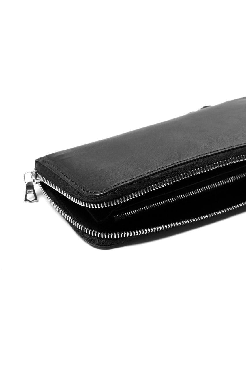 Load image into Gallery viewer, ISAMU KATAYAMA BACKLASH ROUND FASTNER WALLET / ITALY HORSE LEATHER (VACHETTA FINISHED / BLACK)