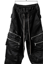 画像をギャラリービューアに読み込む, A.F ARTEFACT -SEPARATION- ZIP CARGO PANTS / LUXURY NYLON (BLACK)