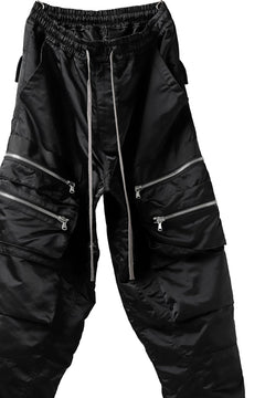 画像をギャラリービューアに読み込む, A.F ARTEFACT -SEPARATION- ZIP CARGO PANTS / LUXURY NYLON (BLACK)