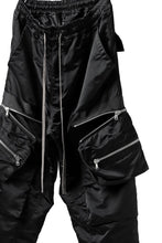 画像をギャラリービューアに読み込む, A.F ARTEFACT -SEPARATION- ZIP CARGO PANTS / LUXURY NYLON (BLACK)