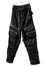 画像をギャラリービューアに読み込む, A.F ARTEFACT -SEPARATION- ZIP CARGO PANTS / LUXURY NYLON (BLACK)