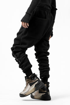画像をギャラリービューアに読み込む, A.F ARTEFACT "FLUFFY" EMBROIDERED TRACK PANTS / BomberFLEECE (BLACK)