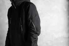 画像をギャラリービューアに読み込む, 11 BY BORIS BIDJAN SABERI PADDED HOODIE JACKET "J17-F-1323" (BLACK)
