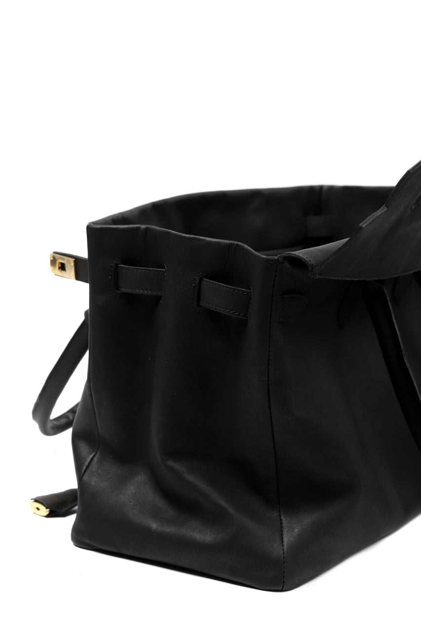 Load image into Gallery viewer, DEFORMATER.® TRAVEL BAG / SMOOTH COWHIDE (BLACK / GOLD PARTS)