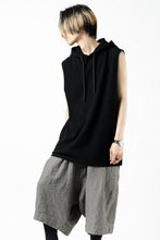 画像をギャラリービューアに読み込む, ISAMU KATAYAMA BACKLASH SLEEVELESS HOODIE CUT & SEWN / RANDOM PILE FABRIC (BLACK)