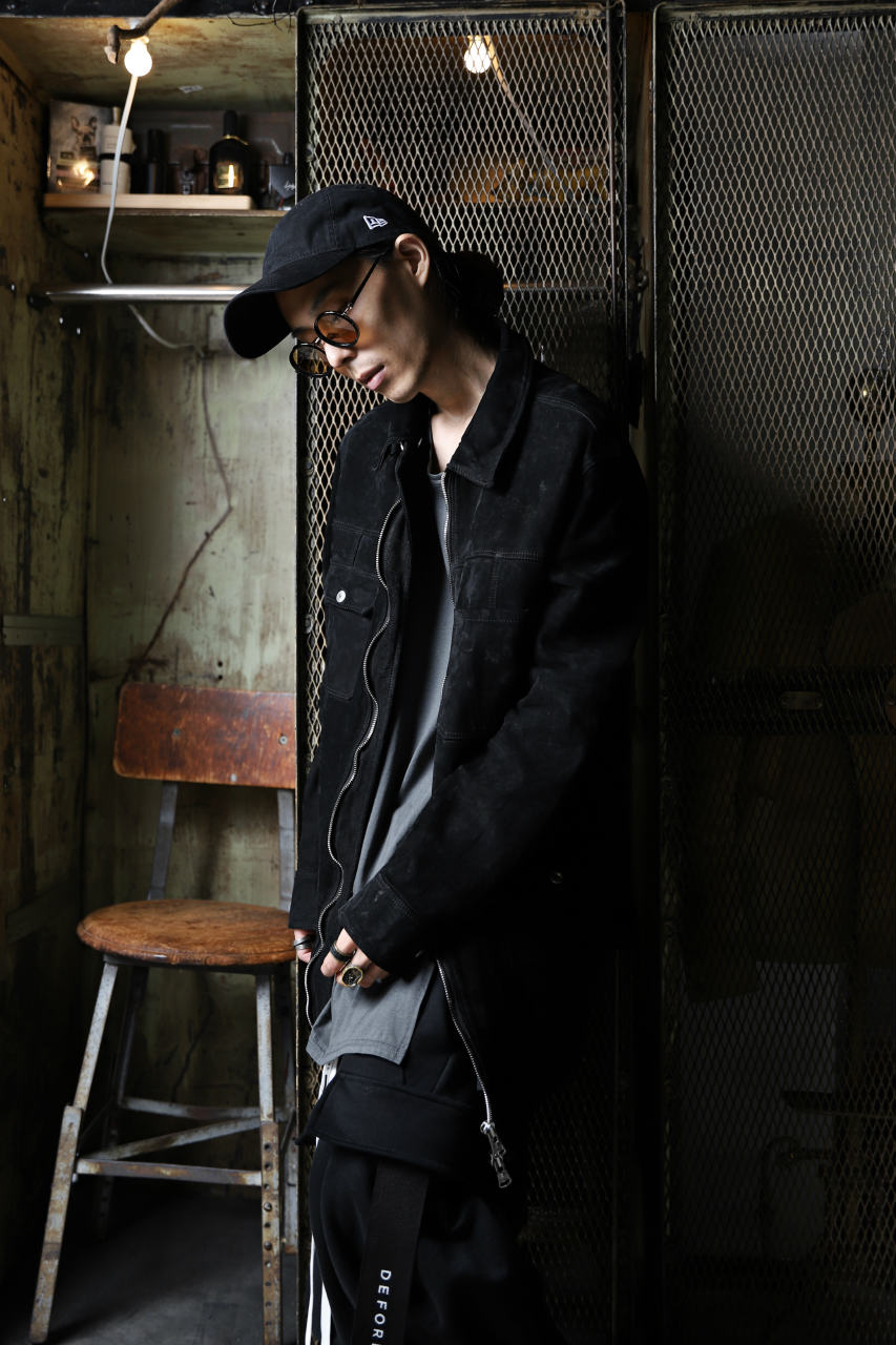 Load image into Gallery viewer, ISAMU KATAYAMA BACKLASH SUEDE COVER ALL BLOUSON / JAPAN CALF (WHITE TANNED / BLACK)