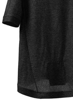 画像をギャラリービューアに読み込む, SOSNOVSKA exclusive DOUBLE JERSEY TOPS with PATCH DETAIL (BLACK x GREY)