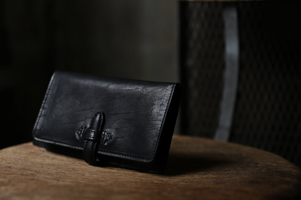 Load image into Gallery viewer, ISAMU KATAYAMA BACKLASH SMART PHONE CASE / PURSE LARGE / ITALY DOUBLE SHOULDER (BLACK)