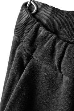 Load image into Gallery viewer, daub SWEAT SLIM JOGGER PANTS / COLD DYED JERSEY (DARK GREY)