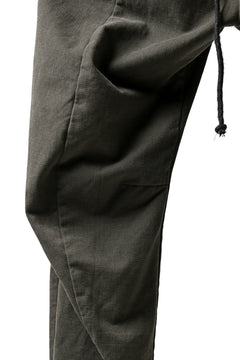 画像をギャラリービューアに読み込む, daub CENTRAL SEAM BUTTONS CLOSURE PANTS / SOFT COTTON TWILL (KHAKI GREY)