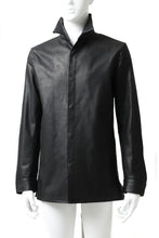 Load image into Gallery viewer, ISAMU KATAYAMA BACKLASH xx GUIDI COMMA 8 LEATHER SHIRT / CALF "Vitello Fiore Volonato" (BLACK) ※