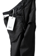 Load image into Gallery viewer, daub ERGONOMIC SEAM SLIM PANTS / STRETCH COTTON (BLACK)
