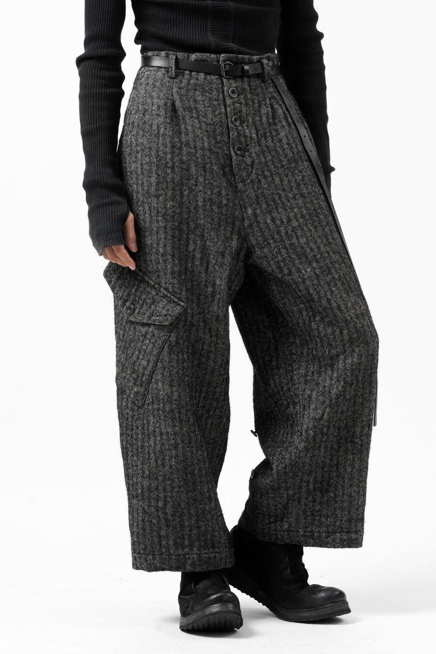画像をギャラリービューアに読み込む, YUTA MATSUOKA buggy trousers / wool linen herringbone (charcoal grey)