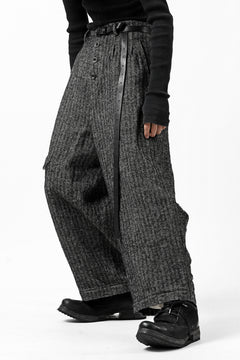 画像をギャラリービューアに読み込む, YUTA MATSUOKA buggy trousers / wool linen herringbone (charcoal grey)