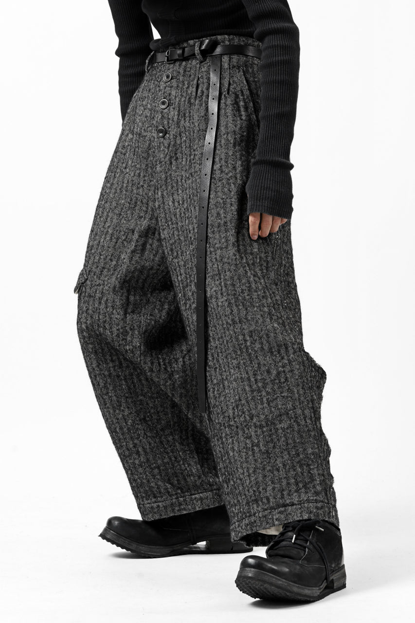 画像をギャラリービューアに読み込む, YUTA MATSUOKA buggy trousers / wool linen herringbone (charcoal grey)