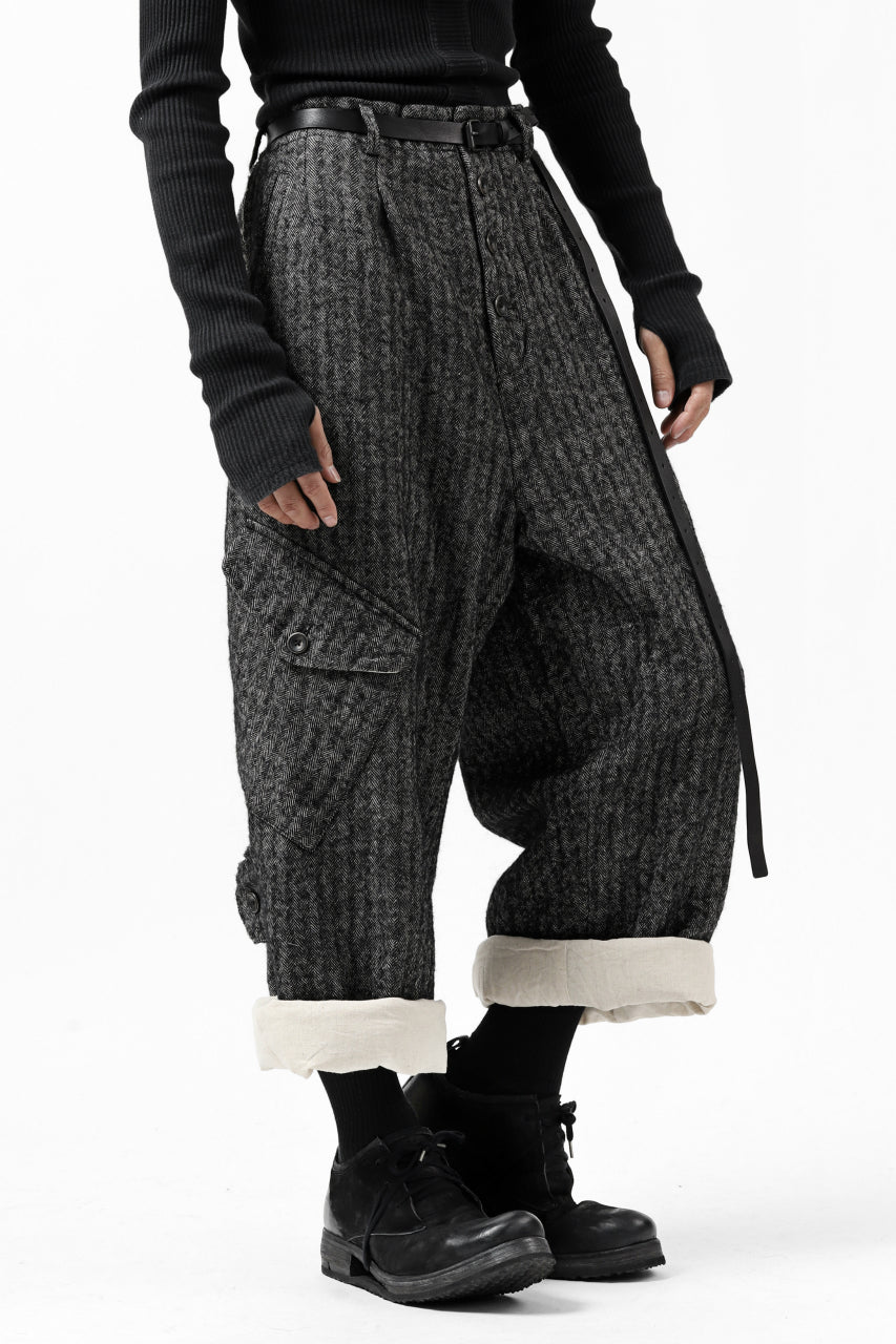 画像をギャラリービューアに読み込む, YUTA MATSUOKA buggy trousers / wool linen herringbone (charcoal grey)
