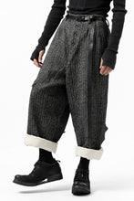 画像をギャラリービューアに読み込む, YUTA MATSUOKA buggy trousers / wool linen herringbone (charcoal grey)