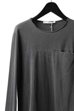 Load image into Gallery viewer, daub CHEST POCKET LONG SLEEVE CUT SEWN / COLD DYED JERSEY (GREY)