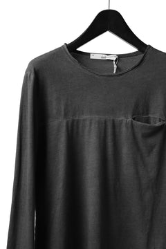 Load image into Gallery viewer, daub CHEST POCKET LONG SLEEVE CUT SEWN / COLD DYED JERSEY (DARK GREY)