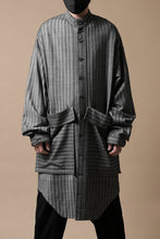 画像をギャラリービューアに読み込む, SOSNOVSKA exclusive FLYING DOWN SHIRT COAT (GREY STRIPE)