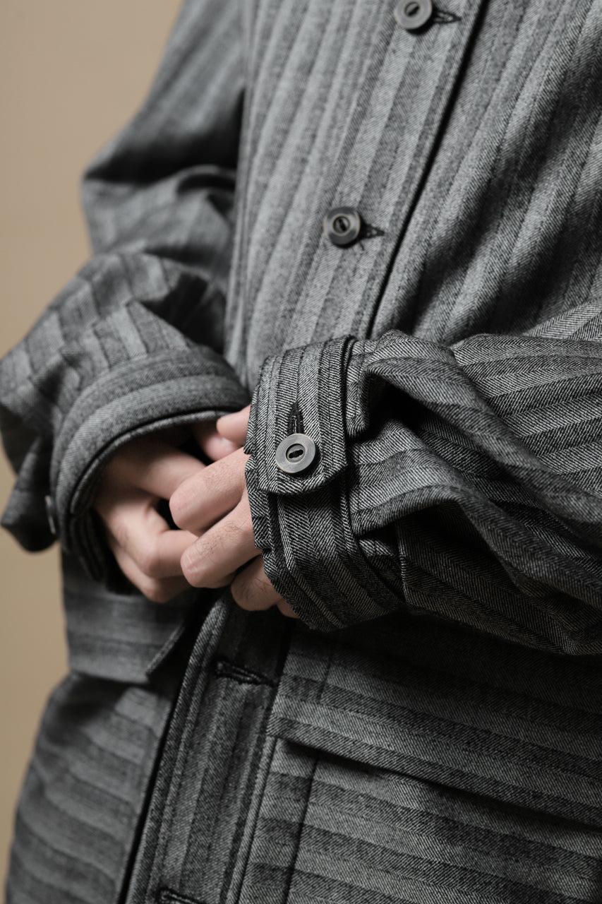 画像をギャラリービューアに読み込む, SOSNOVSKA exclusive FLYING DOWN SHIRT COAT (GREY STRIPE)