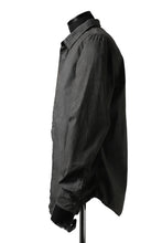 画像をギャラリービューアに読み込む, daub PLAIN COLLAR SHIRT / COLD DYED ORGANIC COTTON (DARK GREY)