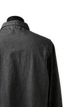 画像をギャラリービューアに読み込む, daub PLAIN COLLAR SHIRT / COLD DYED ORGANIC COTTON (DARK GREY)