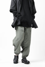 画像をギャラリービューアに読み込む, Y's.... WRINKLE TEXTURE TACTICAL PANTS (KHAKI)
