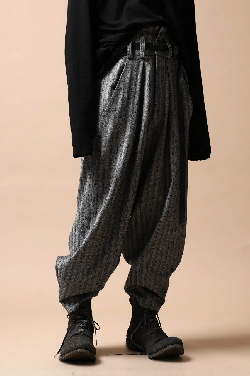画像をギャラリービューアに読み込む, SOSNOVSKA exclusive CLOWN STYLE PANTS / HERRINGBONE WOOL STRETCH (GREY STRIPE)