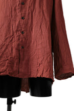 画像をギャラリービューアに読み込む, YUTA MATSUOKA round neck shirt / sulfur dyed washer linen (red)