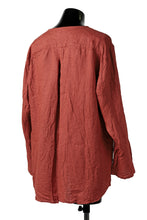 画像をギャラリービューアに読み込む, YUTA MATSUOKA round neck shirt / sulfur dyed washer linen (red)