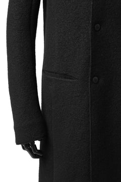Load image into Gallery viewer, daub RAW EDGE COAT / VIRGIN WOOL (BLACK)