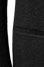 Load image into Gallery viewer, daub RAW EDGE COAT / VIRGIN WOOL (BLACK)