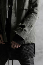画像をギャラリービューアに読み込む, RESURRECTION HANDMADE vintage damage military herringbone shirt (KHAKI GREEN)