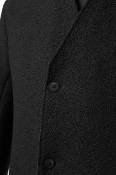 Load image into Gallery viewer, daub RAW EDGE COAT / VIRGIN WOOL (BLACK)