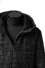 Load image into Gallery viewer, daub HOODED LONG ZIP COAT / MERANGE KNITTED (BLACK)