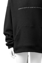 画像をギャラリービューアに読み込む, A.F ARTEFACT "FLUFFY" EMBROIDERED HOODIE / BomberFLEECE (BLACK)