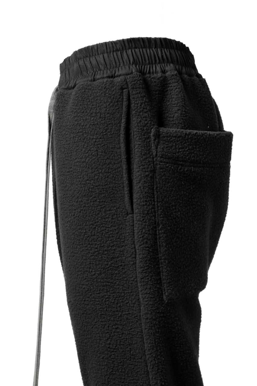画像をギャラリービューアに読み込む, A.F ARTEFACT "FLUFFY" EMBROIDERED TRACK PANTS / BomberFLEECE (BLACK)