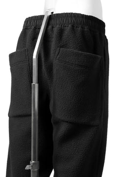 画像をギャラリービューアに読み込む, A.F ARTEFACT "FLUFFY" EMBROIDERED TRACK PANTS / BomberFLEECE (BLACK)