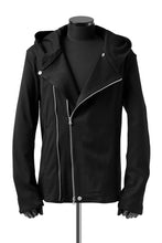 Load image into Gallery viewer, ISAMU KATAYAMA BACKLASH HOODED RIDERS BLOUSON / STRETCH RAYON SILK (BLACK)