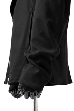 Load image into Gallery viewer, ISAMU KATAYAMA BACKLASH HOODED RIDERS BLOUSON / STRETCH RAYON SILK (BLACK)