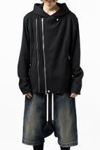 Load image into Gallery viewer, ISAMU KATAYAMA BACKLASH HOODED RIDERS BLOUSON / STRETCH RAYON SILK (BLACK)