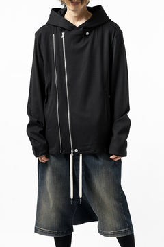 Load image into Gallery viewer, ISAMU KATAYAMA BACKLASH HOODED RIDERS BLOUSON / STRETCH RAYON SILK (BLACK)