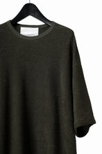 画像をギャラリービューアに読み込む, DEFORMATER.® OVER SIZED TOPS / DOUBLE SIDED SOFT PILE (KHAKI)