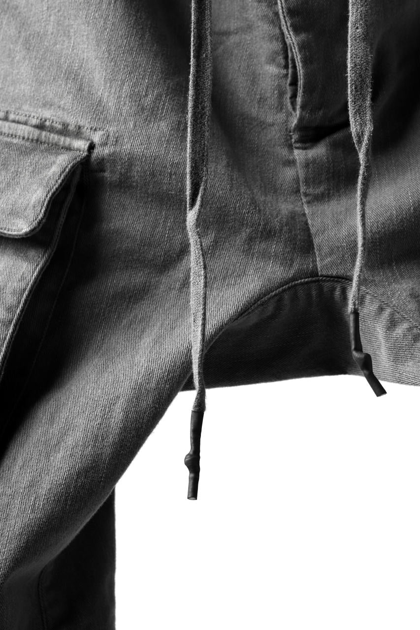 画像をギャラリービューアに読み込む, 11 BY BORIS BIDJAN SABERI CARGO POCKET PANT "P21B-F1451" (STRETCH DENIM / USED GREY)