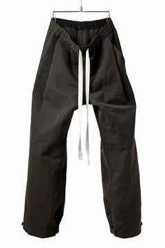 画像をギャラリービューアに読み込む, KLASICA GARNER WIDE STRING PANTS / TRI UNION HIGH DENSITY GABARDINE (MILITARY)