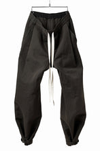画像をギャラリービューアに読み込む, KLASICA GARNER WIDE STRING PANTS / TRI UNION HIGH DENSITY GABARDINE (MILITARY)